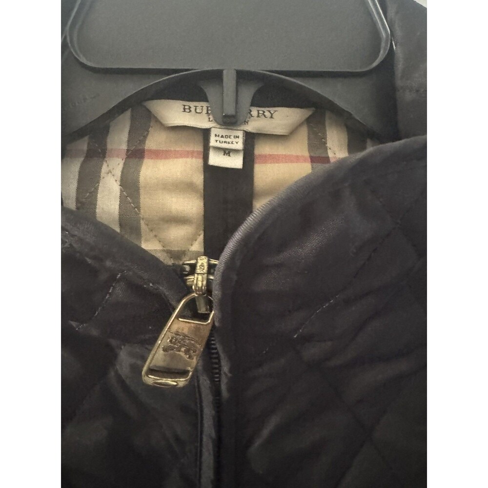 Burberry Black Quilted Jacket with Vintage Check Lining - Picture 2 of 9